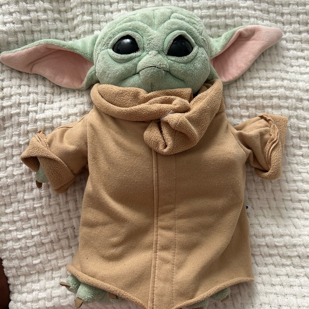 Yoda plushie